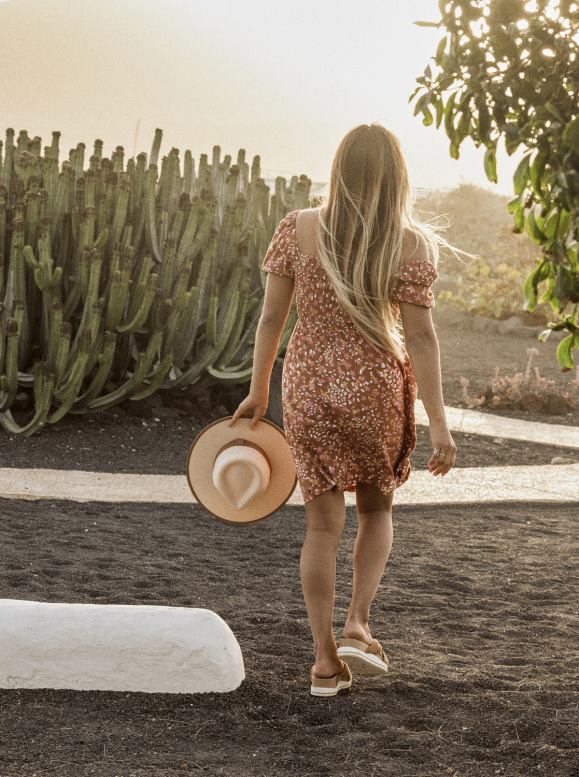 Roxy mujer minivestido tejido con pétalos de Hello 68XP0502